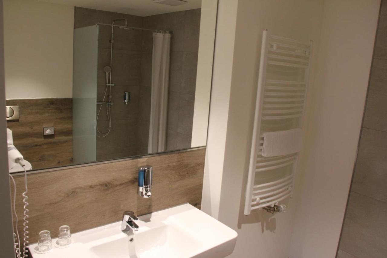 Hotel Weinhaus Moehle Bad Oeynhausen Exteriör bild
