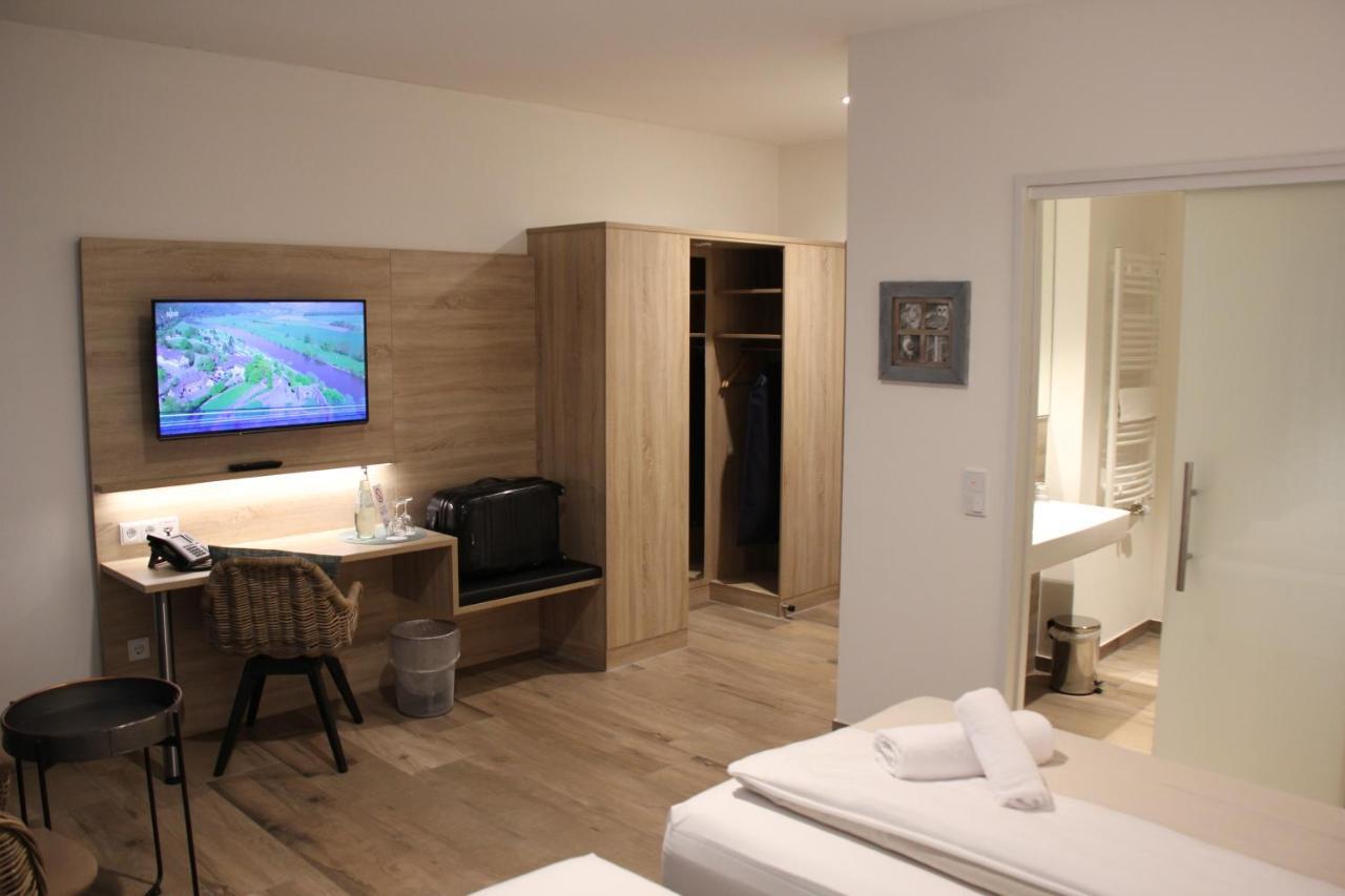 Hotel Weinhaus Moehle Bad Oeynhausen Exteriör bild